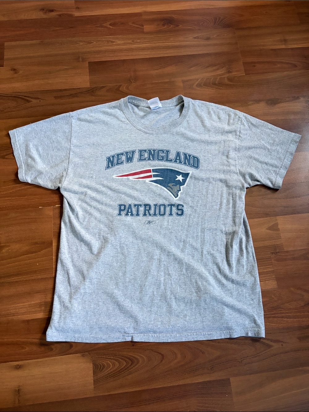 New England Patriots NFL REEBOK Grey Official Merch T-Shirt